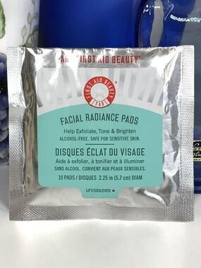 First Aid Beauty Facial Radiance Pads Travel Pack of 10 *Brand New in Package